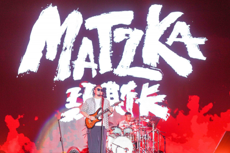 Matzka獻唱許多母語歌曲。（桃園市政府提供）