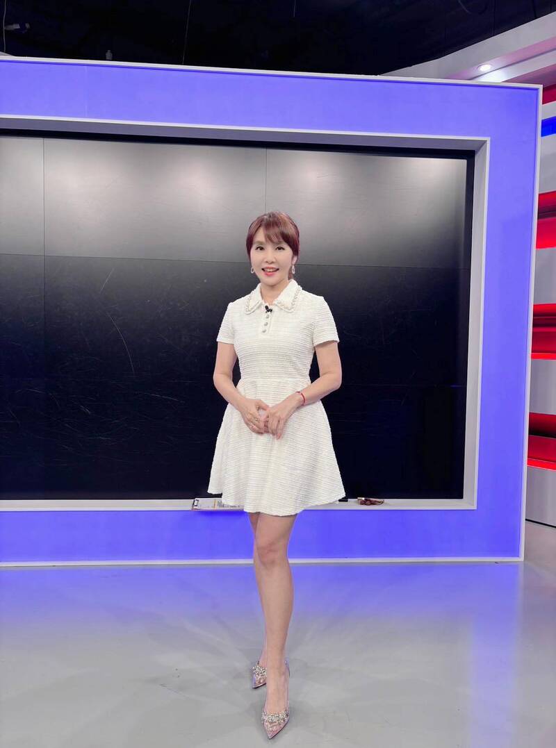 她有「女神主播」封號。（翻攝自黃倩萍臉書）