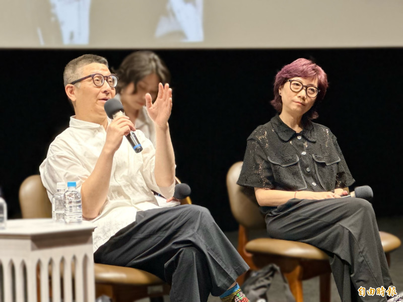 銀河映像總監朱淑儀（右）和金獎編劇游乃海分享《樹大招風》創作歷程。（記者許世穎攝）