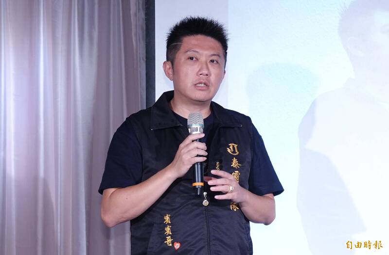 賓賓哥自爆接到恐嚇電話。（記者潘少棠攝）