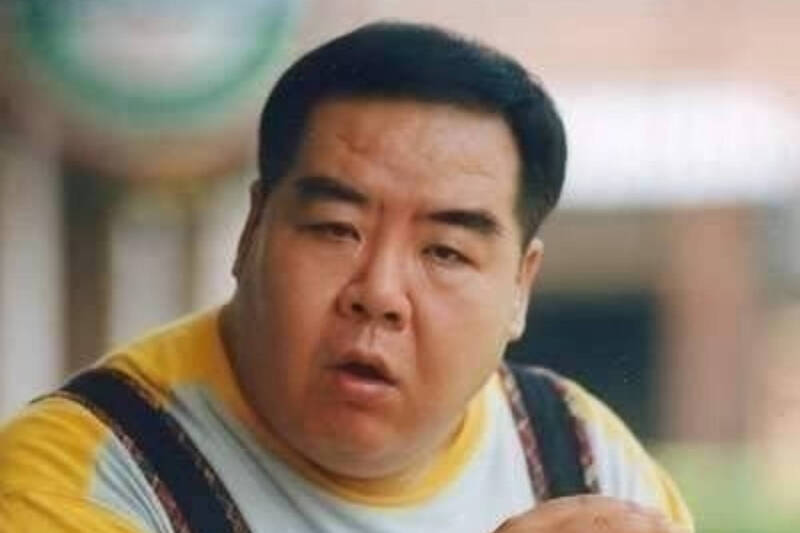 曾獲得兩屆香港電影金像獎的影帝「肥貓」鄭則仕，敬業態度令人佩服。（香港星島日報）