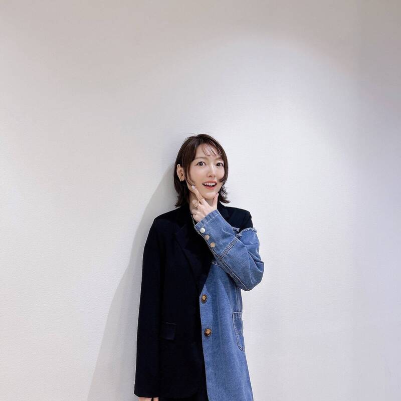 花澤香菜是《鬼滅之刃》角色「戀柱」甘露寺蜜璃的聲優。