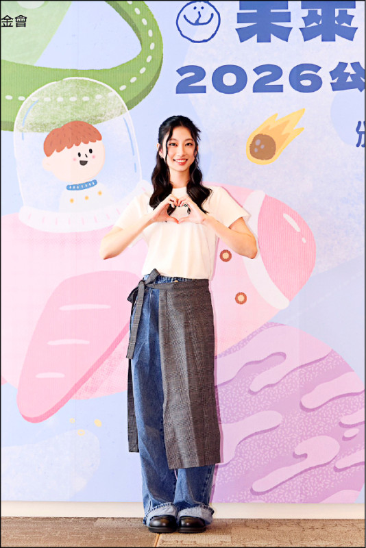 李千娜愛女顧穎初登場 投身創作盼明年出輯