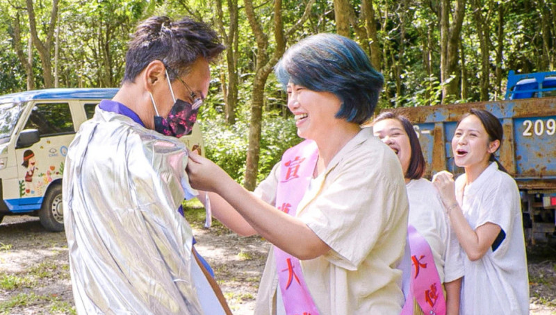 「超人醫師」徐超斌離世 鍾欣凌難過悼念:最接近上帝的天使