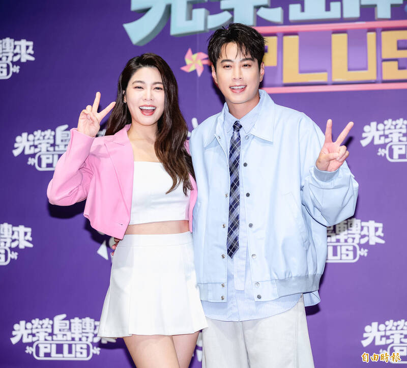 首度搭檔老婆主持 吳東諺脫口「都要看她臉色」突眼眶含淚