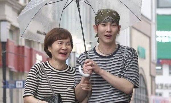 SHINee成員思念已故奶奶 小菜放冰箱13年捨不得吃