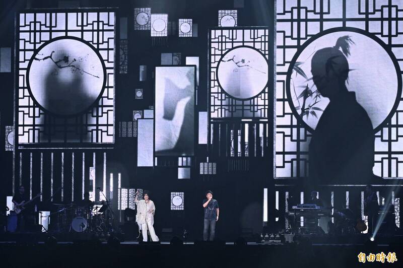 周華健又爆驚喜!小巨蛋唱一半突高喊「掌聲歡迎李宗盛」