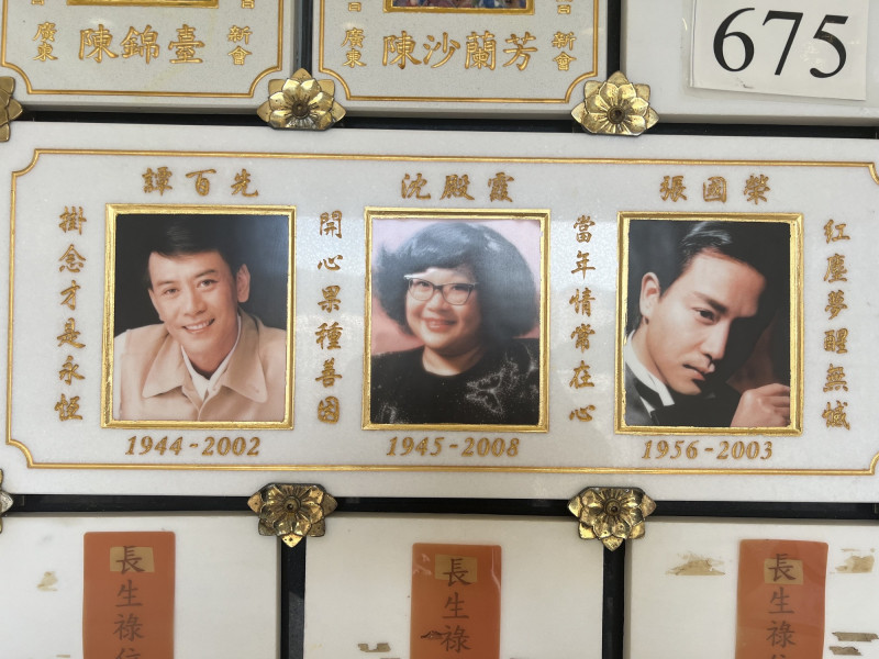 (專訪)港滬墓園現場直擊!《看你老墓》司徒盤點張國榮、阮玲玉靈位秘辛曝光