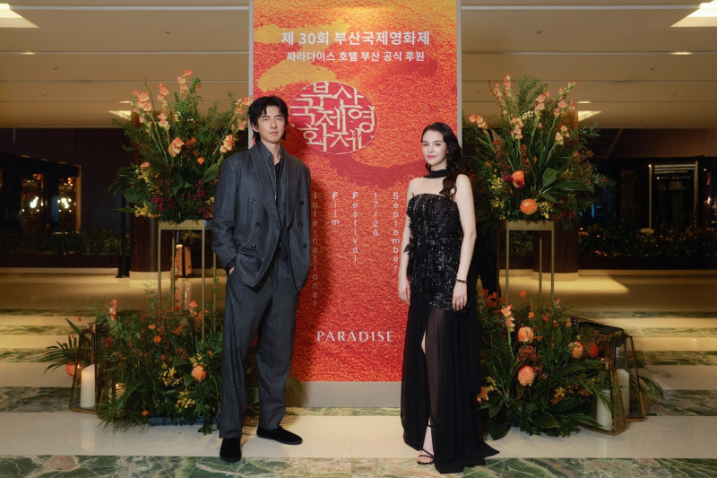 台灣群星集結釜山!李炳憲自拍、山田孝之鬍子趣事滿滿