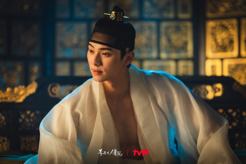 李彩玟人氣炸裂 出演《暴君的廚師》成新一代「爆款男神」