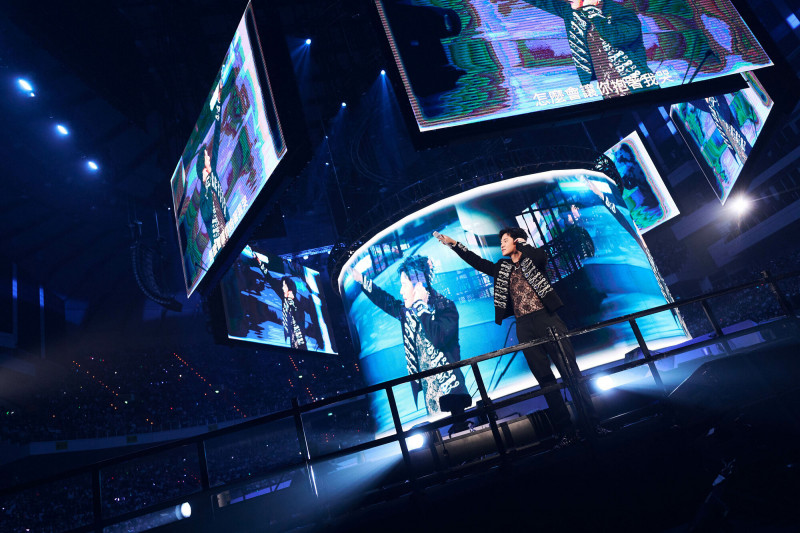 周興哲經歷感冒失聲後，昨天狀態全面恢復。（星空飛騰提供）