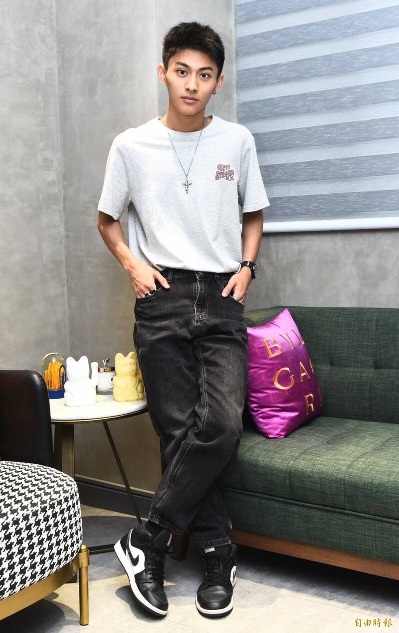 朱宥丞的入行契機，是因他與生俱來的表演慾。（記者陳奕全攝）