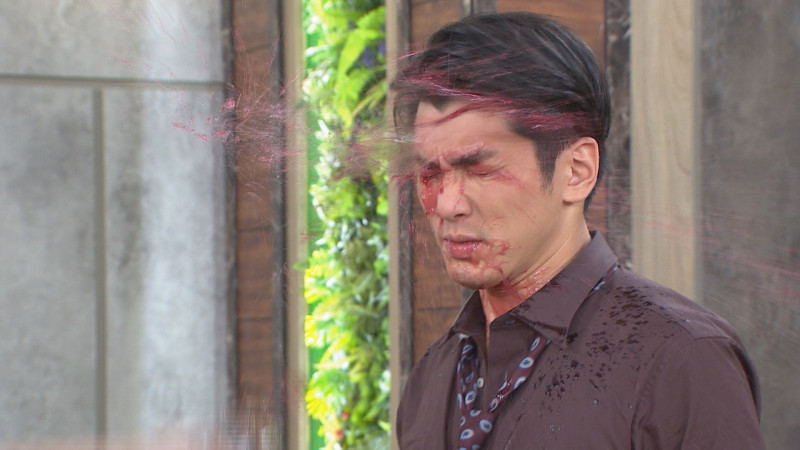 吳政澔在《好運來》偷情被抓包，遭紅酒洗臉，自嘲是大補湯。（民視提供）