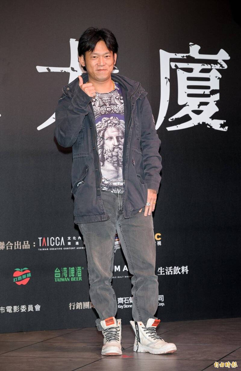 得知自己罹患肺腺癌的顏正國一度無法釋懷，仍選擇努力對抗病魔。（本報資料照，記者王文麟攝）