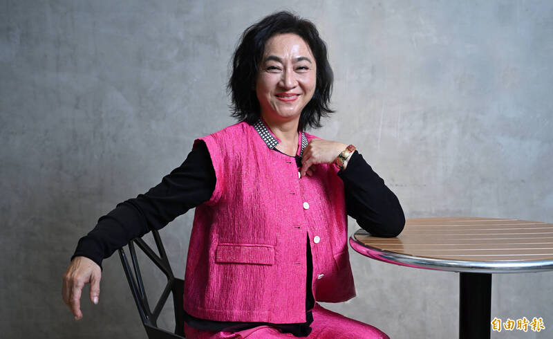 楊麗音以客家電視台《阿婆非死不可》入圍金鐘60迷你劇（電視電影）女主角獎。（記者潘少棠攝）