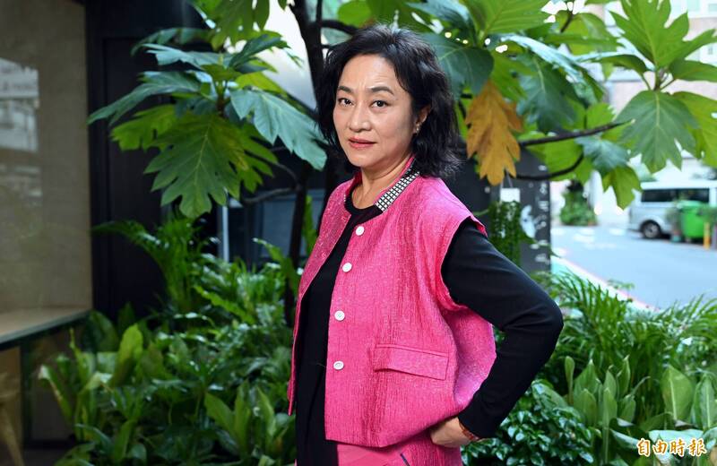 楊麗音以客家電視台《阿婆非死不可》入圍金鐘60迷你劇（電視電影）女主角獎。（記者潘少棠攝）