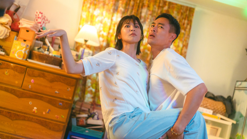 楊祐寧（右）、曾沛慈在《太太太厲害》飾演恩愛夫妻檔。（鹿路電影提供）