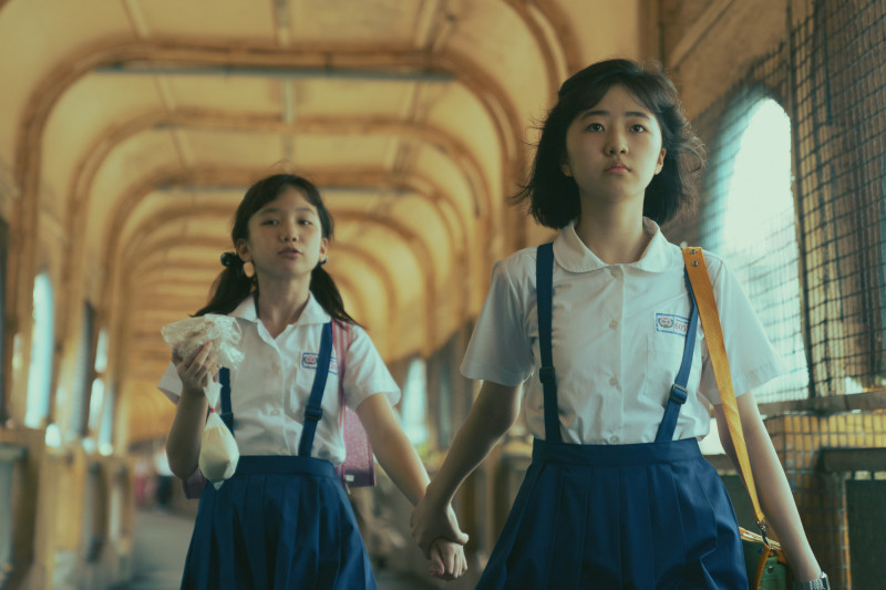 《女孩》賴雨霏（左）、白小櫻。（甲上娛樂提供）