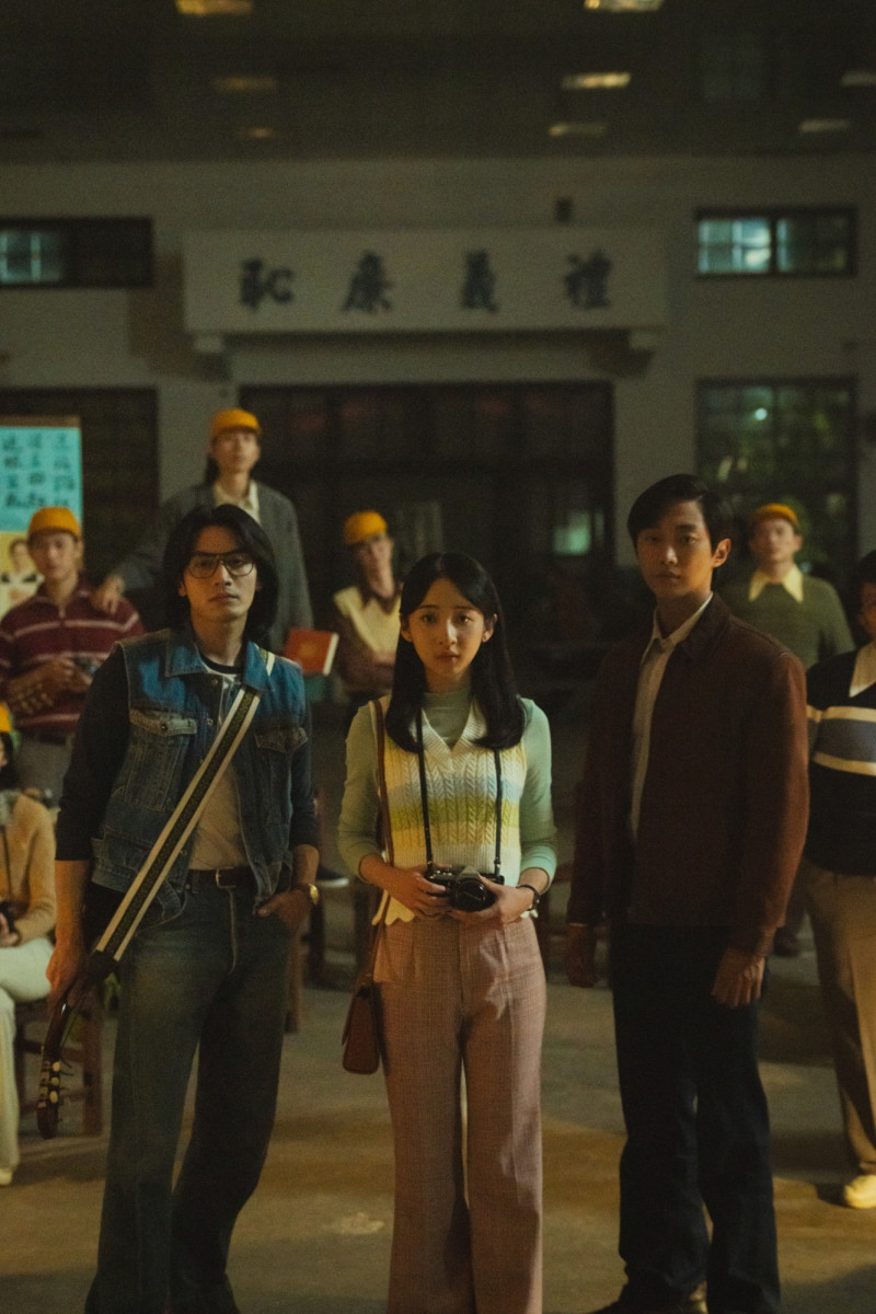 《那張照片裡的我們》集結人氣韓星振永（右起）、金鐘女星李沐以及宋柏緯共譜台韓青春三角戀，正式宣布定檔12月24日上映。（瀚草文創GrX STUDIO提供）