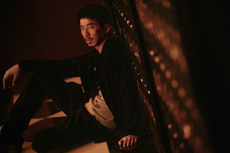 傅孟柏顛覆形象挑戰《回魂計》惡角。（Netflix提供）