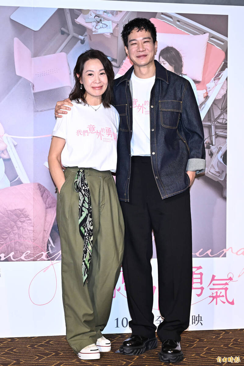 劉若英（左）、薛仕凌。（記者胡舜翔攝）