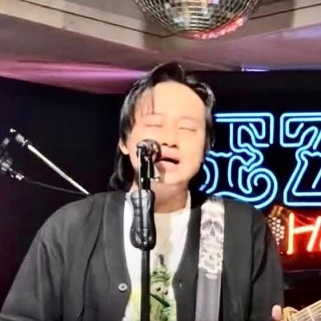 撞臉王世堅飆唱《沒出息》被點爆!他邀約接到手軟:紅得莫名其妙