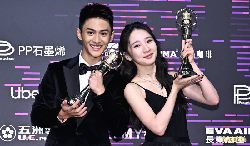 迷你劇集男女配角獎，朱宥丞（左）、李沐。（新聞攝影組攝）