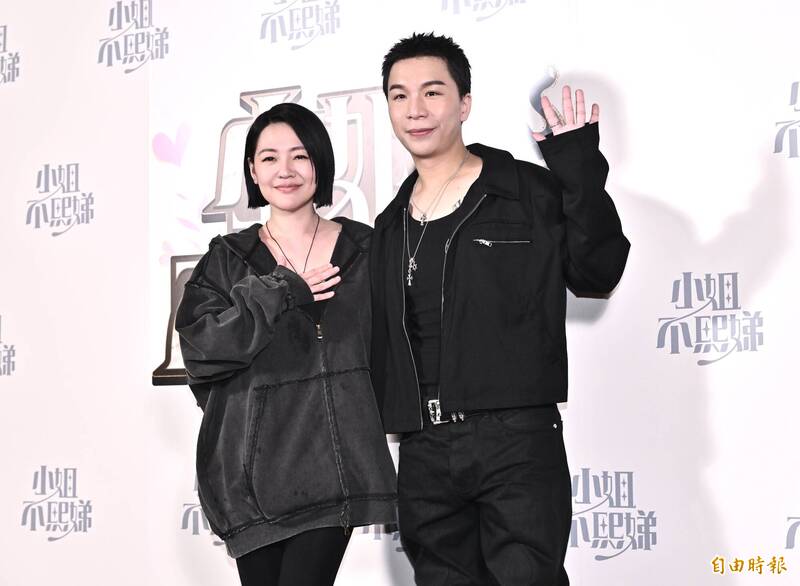 金鐘60》小S隔20年拿獎「休息室痛哭」！認跨年後再回歸：第一個沒大Ｓ的年