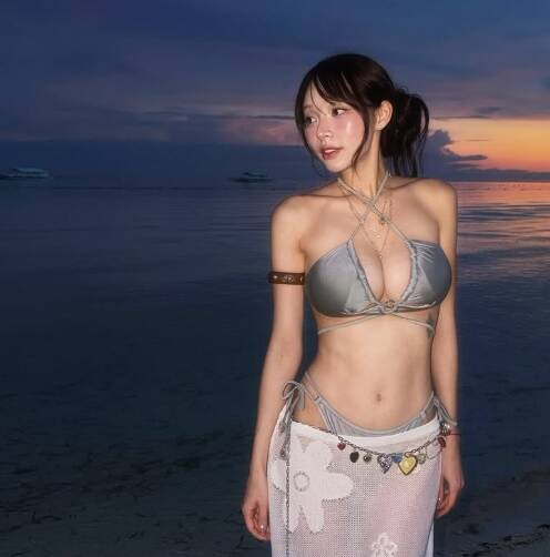 （影）林襄菲律賓海灘大解放 辣曬渾圓雙峰