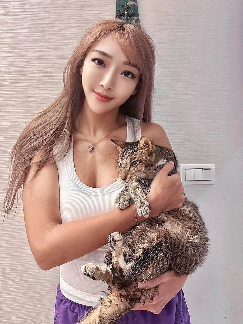 李宓表示帕克是在公園撿到的。（翻攝自臉書）