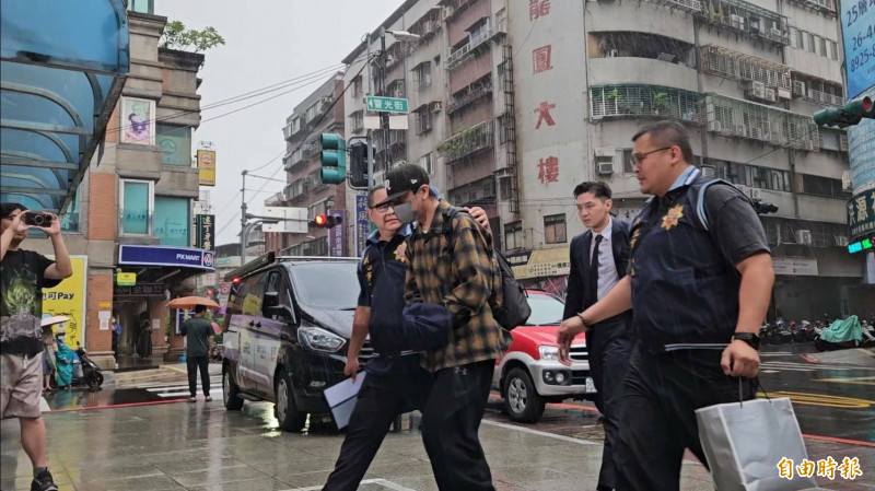 上一波閃兵曝光坤達想主動面對 沒料到檢警拘票快一步