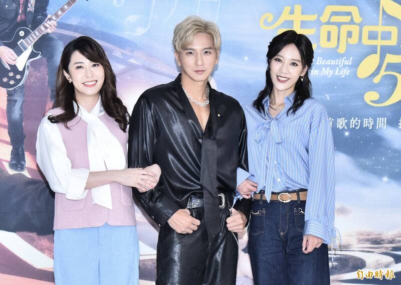 張郁婕（左起）、楊奇煜、方宥心。（記者陳奕全攝）