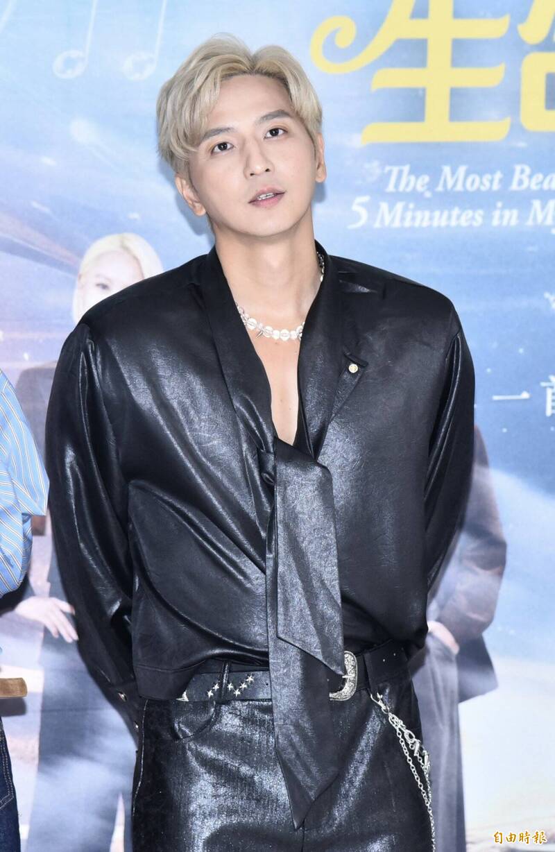 「小煜」楊奇煜今出席果陀舞台劇《生命中最美好的5分鐘》。（記者陳奕全攝）