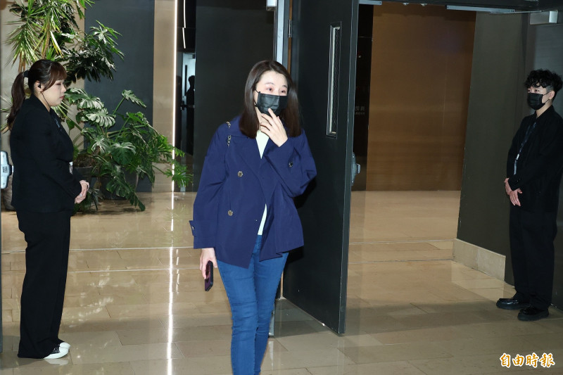 陳怡蓉現身追悼楊爸。（記者傅茗渝攝）