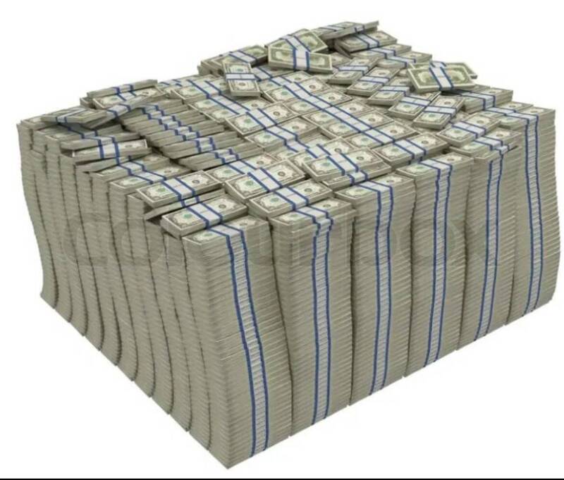 網友胡亂丟的鈔票梗圖獲得讚數比家寧發文本文還高。（翻攝自Threads）