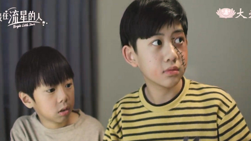 陳少卉劇中飾演「博葦」遭到家暴。（大愛提供）