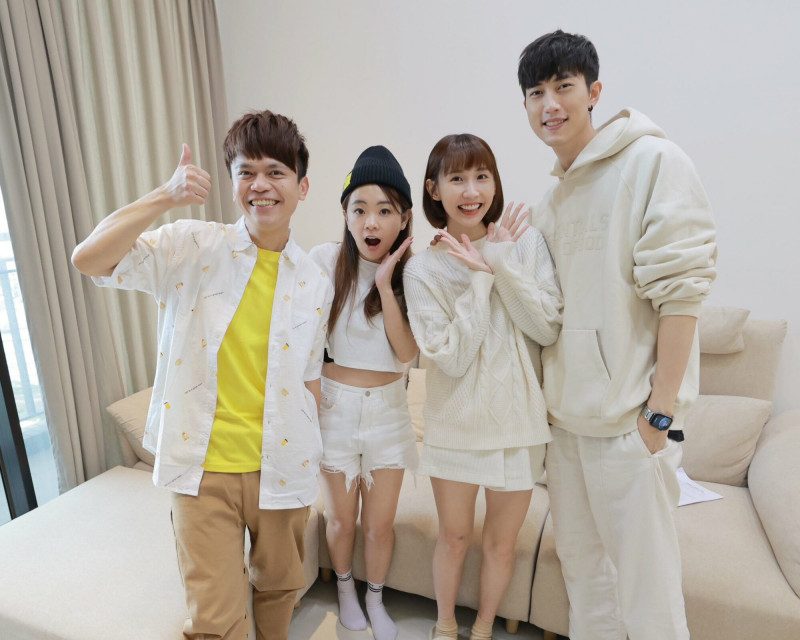 蔡阿嘎與范姜夫婦曾經合照。（圖擷取自蔡阿嘎臉書）