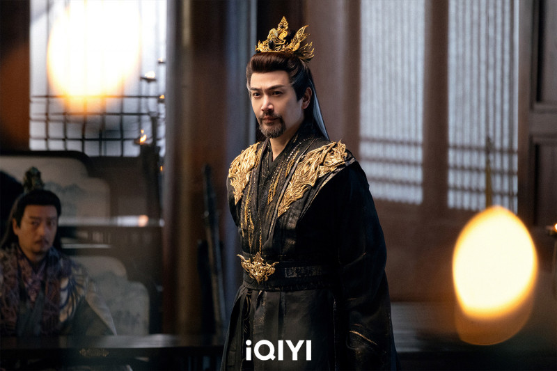 張智堯飾演中年版王權弘業，在《淮水竹亭》王權弘業為張雲龍飾演。（iQIYI愛奇藝國際版提供）