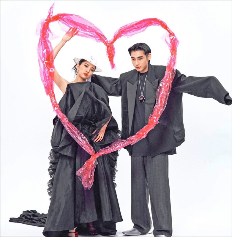 9m88與章廣辰被爆多年友情升溫，雙雙否認戀情。（翻攝自IG）