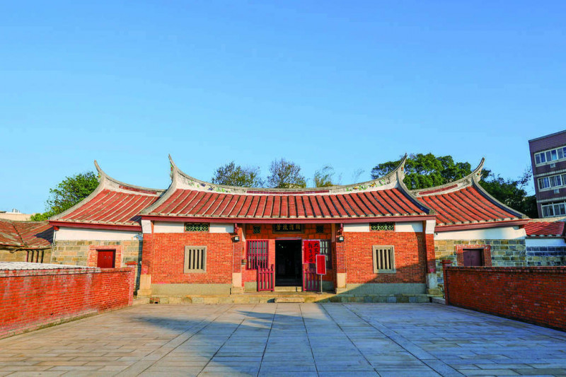 桃園「范姜老屋群」已是當地著名觀光景點之一。（翻攝自桃園觀光導覽網）