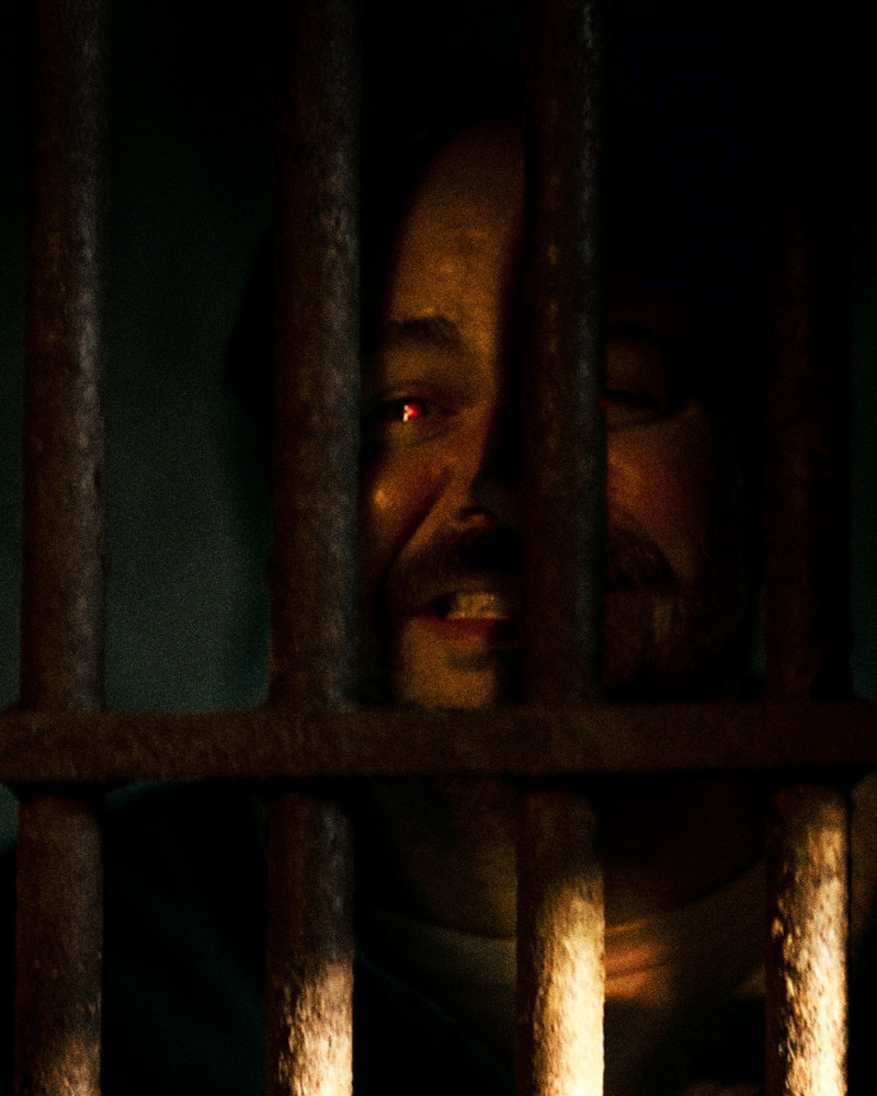 電影《厄靈鎮》以偽紀錄片形式上演超逼真的恐懼。（CATCHPLAY提供）