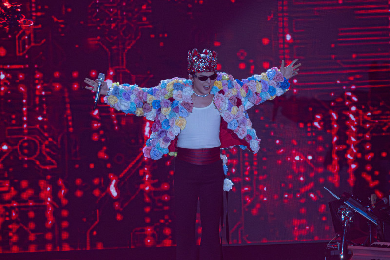 GD彩虹玫瑰花裝在台北重現。（讀者提供）