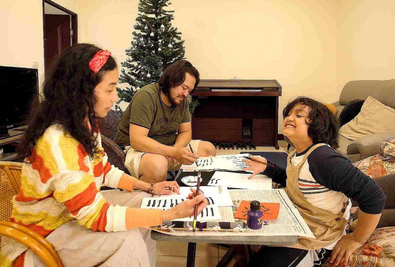 《新來的小朋友》描述10歲印尼裔臺灣男孩陳約翰（Zane）和家人的故事。（海鵬提供）