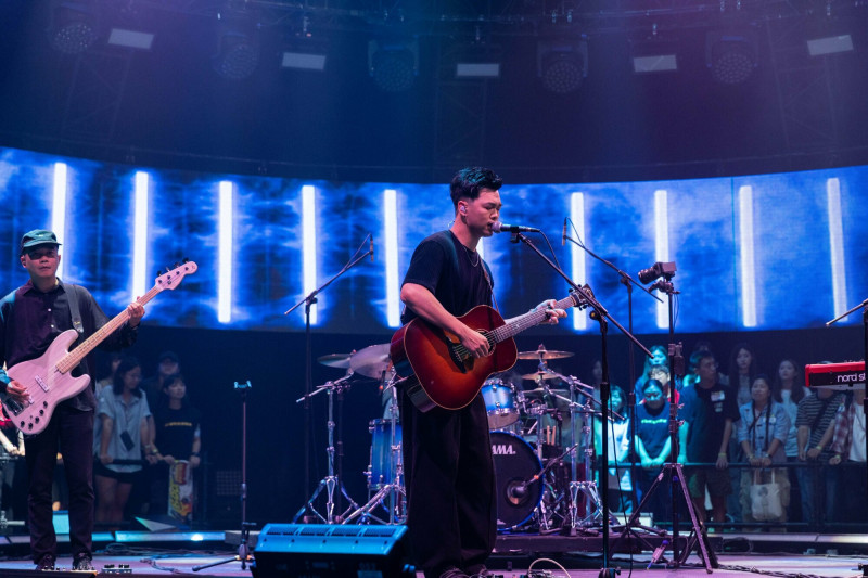 《樂團祭》第十集迎來全新挑戰「商業主題」，甜約翰笑稱自己「銅臭味很重」。（三立提供）