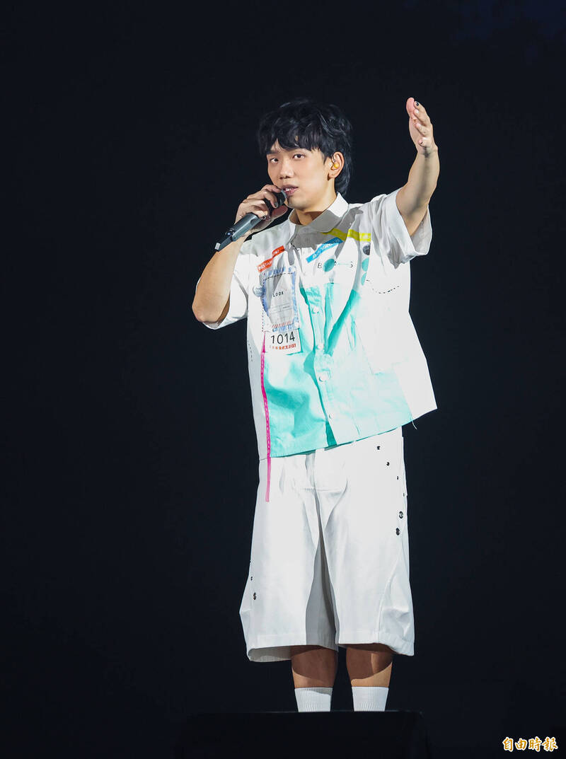 鼓手可沛（中）透露父親的病況。（記者王文麟攝）