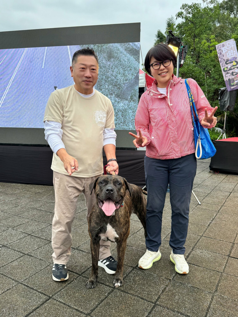 由王重正（左）擔任製作人、陳孟吟擔任監製的宗教奇幻電影《農曆三月二十三日》以信仰與祝福溫暖人心。（北投映像電影提供）