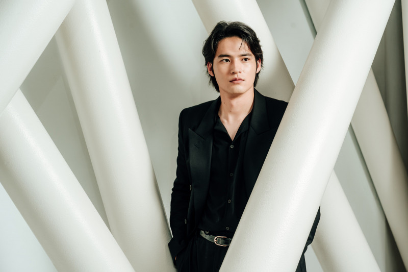 水上恒司坦言年輕時說話、演戲都不負責任，直到現在才知道每一字每一句的份量有多重。（高雄電影節提供）