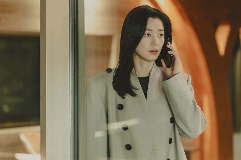 全智賢放棄拍攝《韓國人》，無緣合作李炳憲。（Disney+提供）