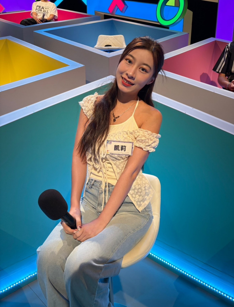 凱莉在節目上分享親身哥布林遭遇，酒吧、球場都有奇葩實例。（公視提供）