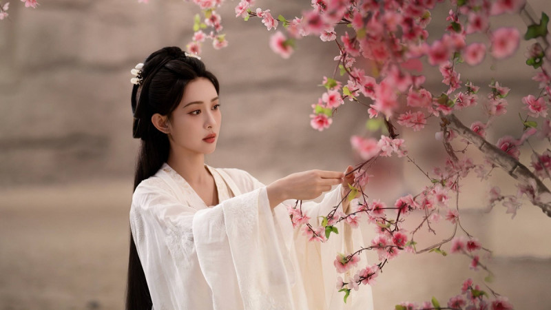 古裝劇女神被讚「寶藏女孩」 自虧穿越「第一集就會死」